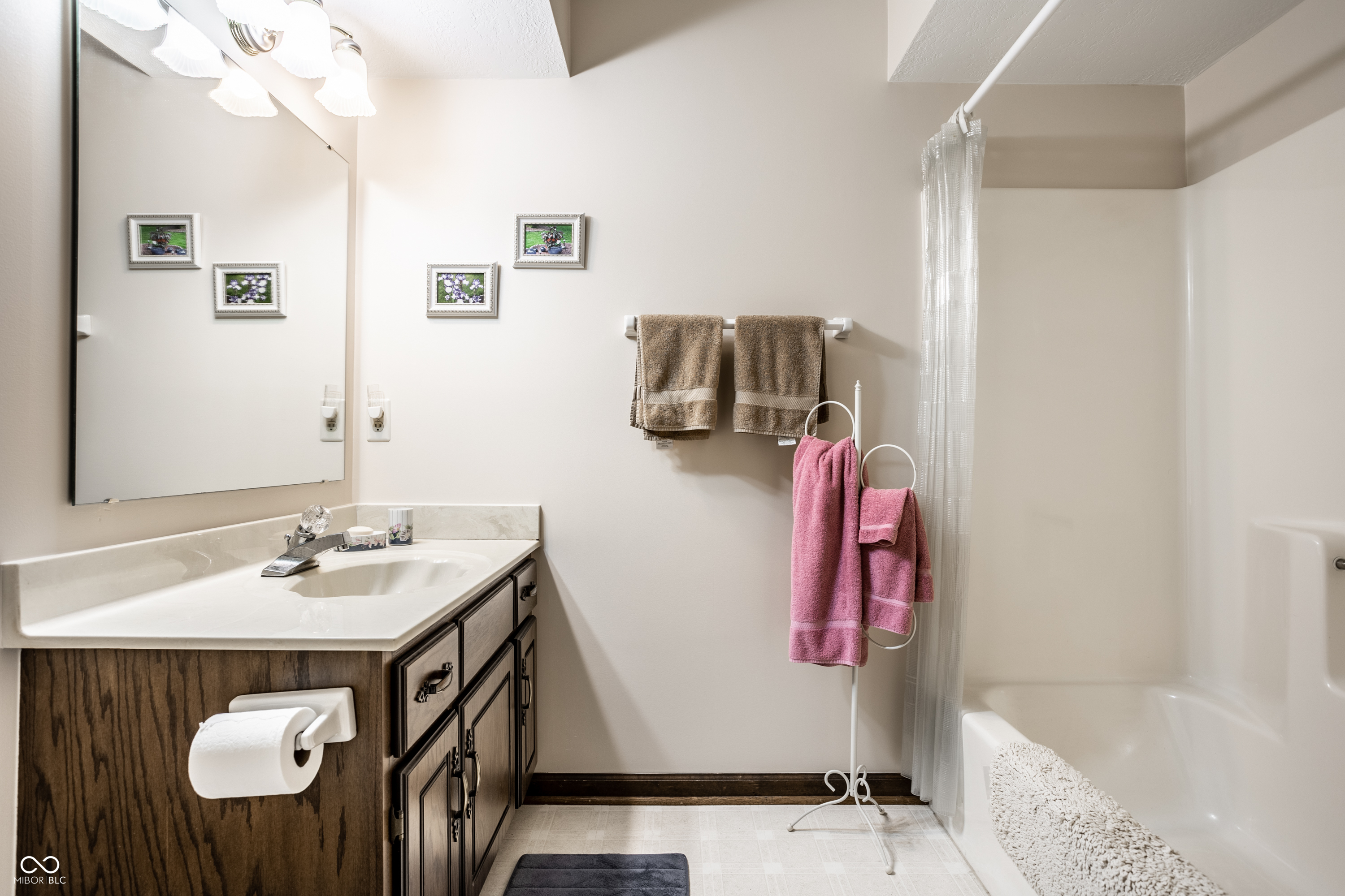 2720 Amherst Street Indianapolis, IN 46268 - Photo 32 of 44