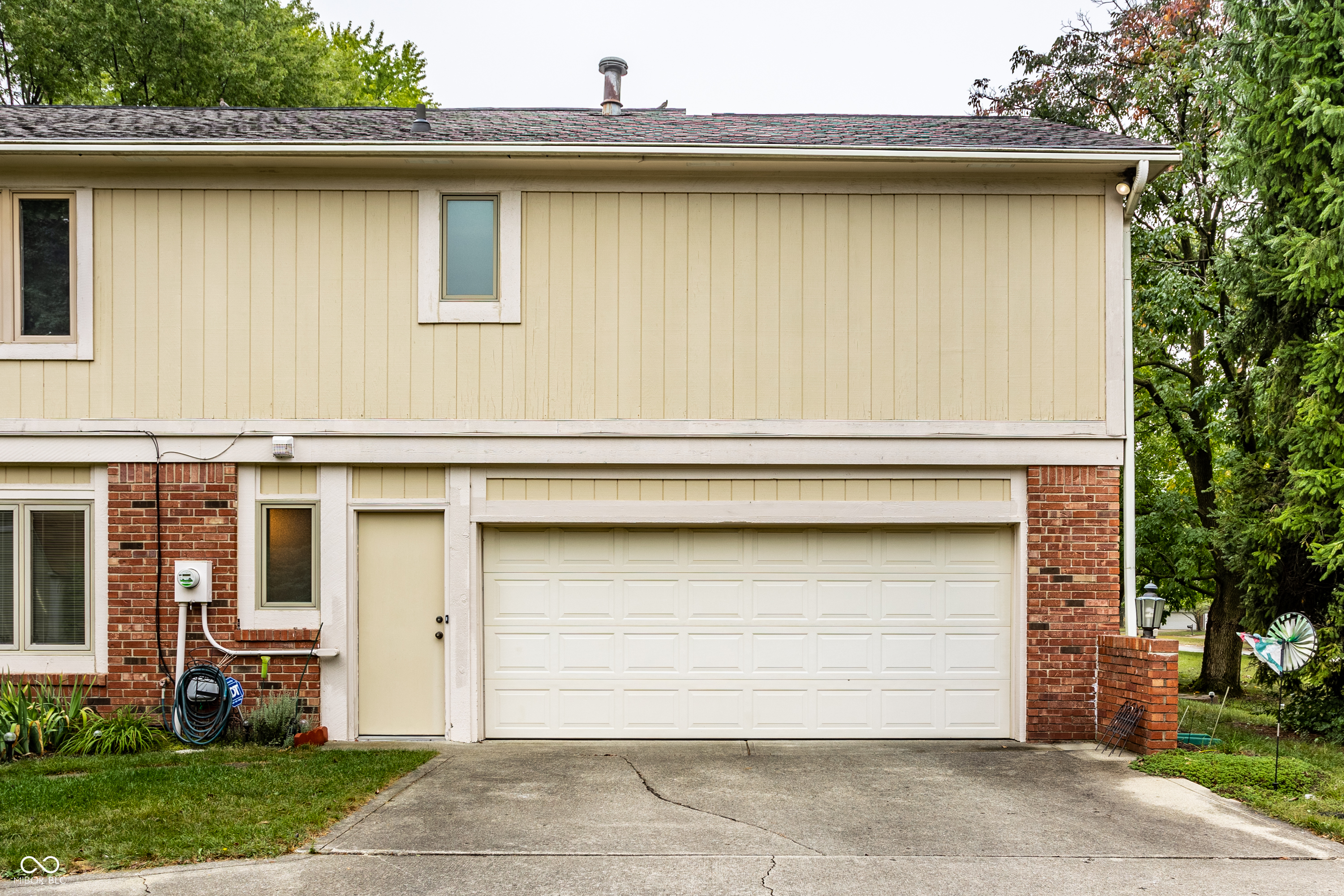 2720 Amherst Street Indianapolis, IN 46268 - Photo 35 of 44