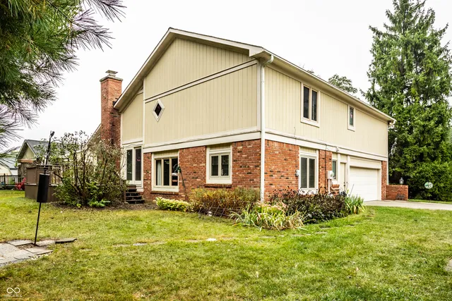 $325,000 | 2720 Amherst Street, Indianapolis, IN 46268