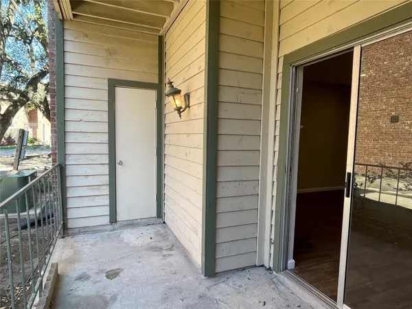 $1,350 | 6500 Harbor Town Drive, Unit 3101, Houston, TX 77036