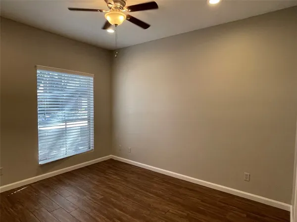 $1,350 | 6500 Harbor Town Drive, Unit 3101, Houston, TX 77036