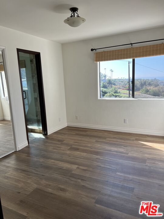 29239 Heathercliff Road, Unit 3 Malibu, CA 90265 - Photo 14 of 30