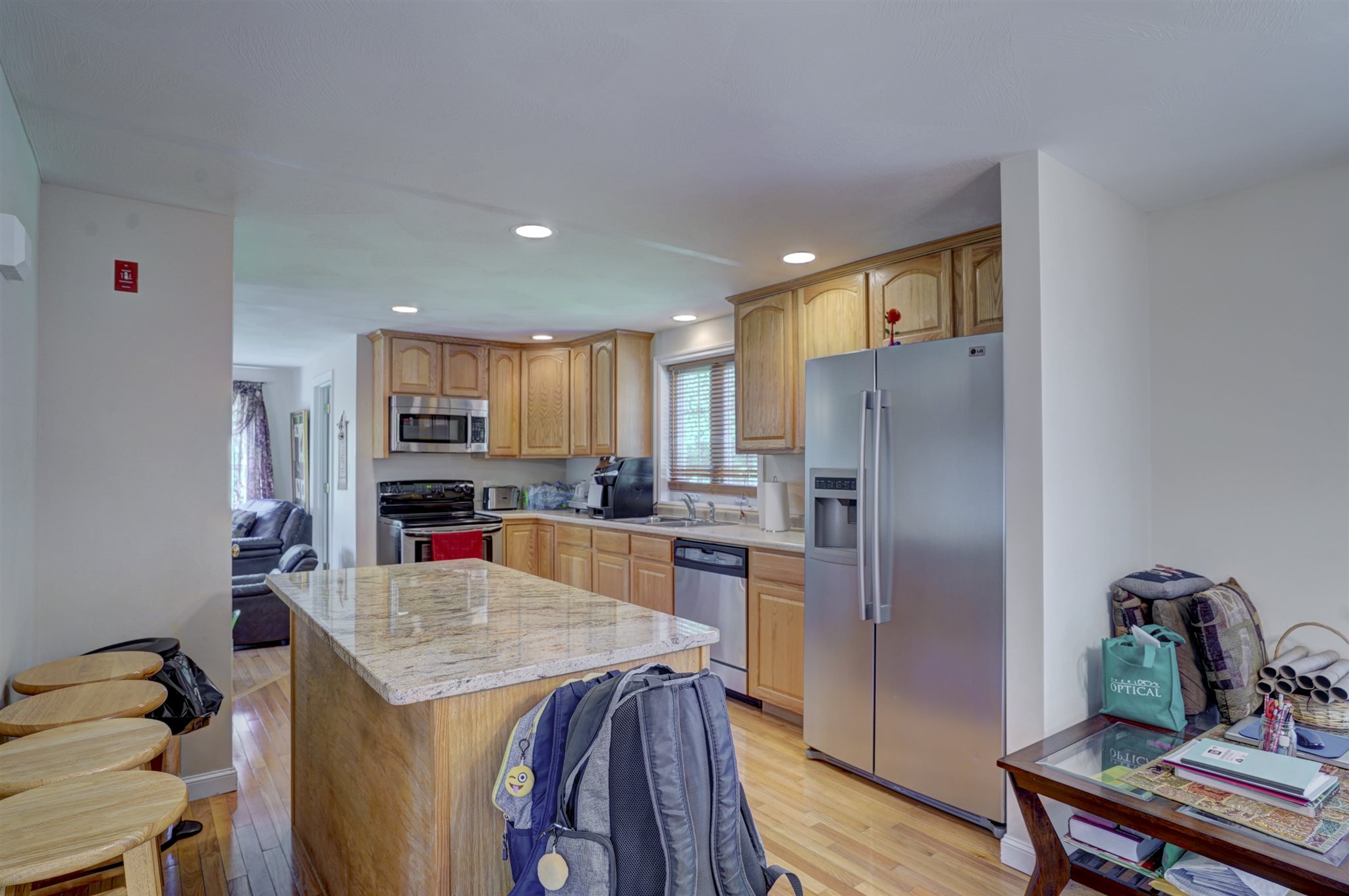 148 Island Pond Road Derry, NH 03038 - Photo 13 of 40