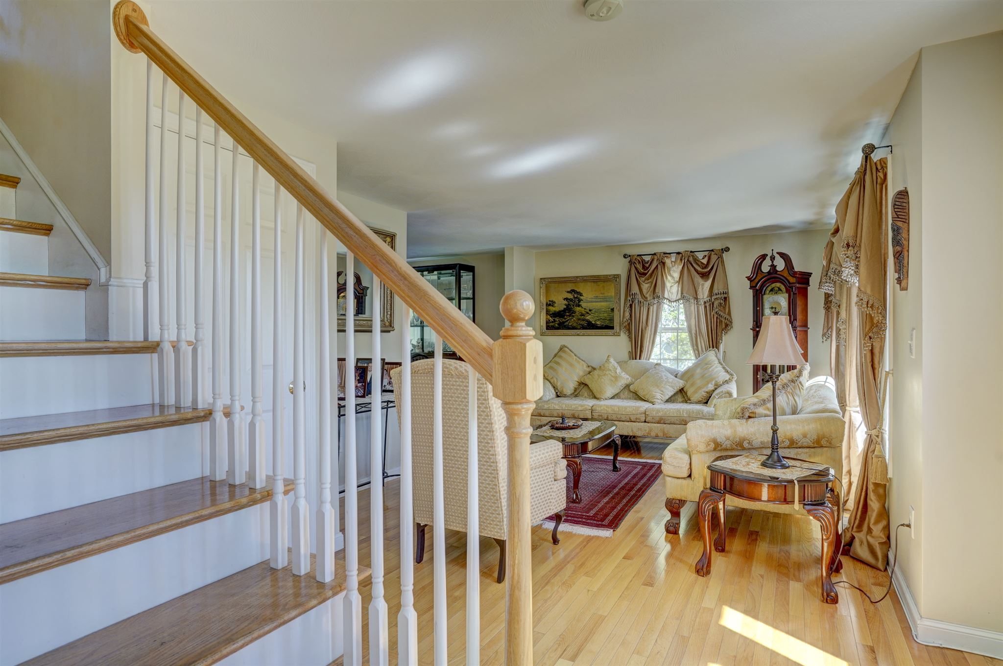 148 Island Pond Road Derry, NH 03038 - Photo 4 of 40