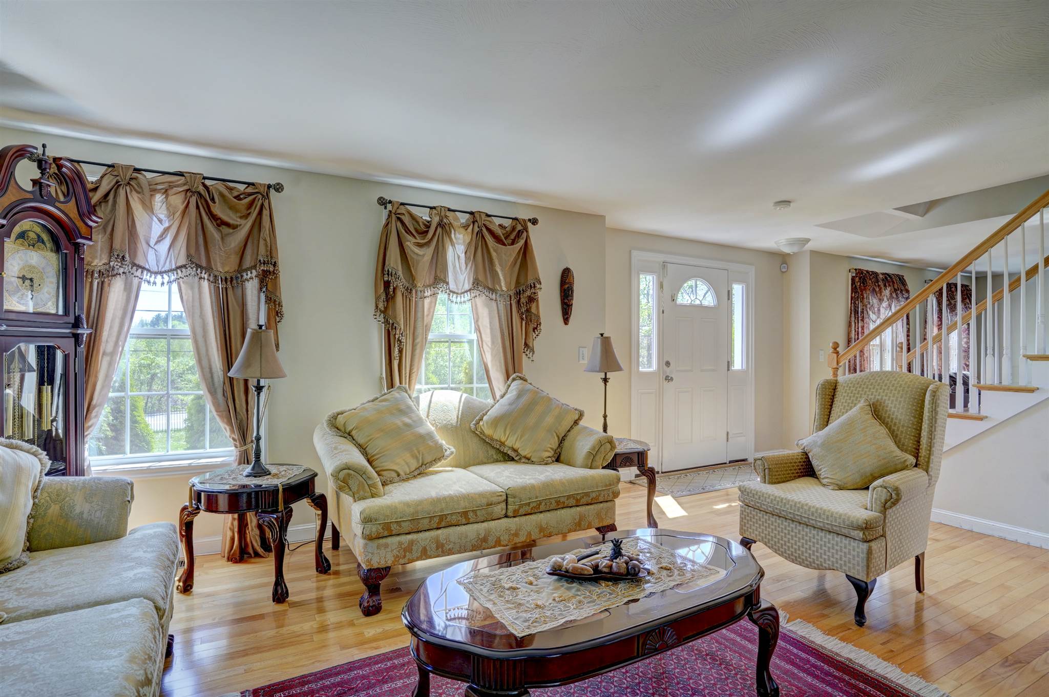 148 Island Pond Road Derry, NH 03038 - Photo 5 of 40