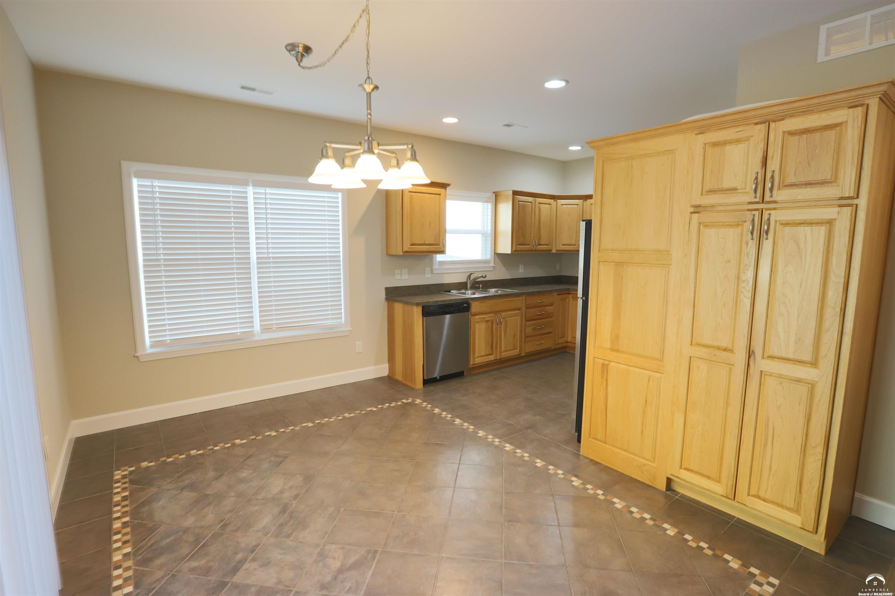 2919 Harper Street Lawrence, KS 66046 - Photo 6 of 28