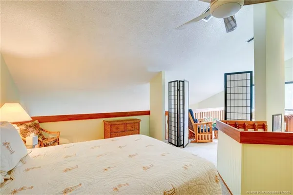 $6,500 | 233 Northeast Edgewater Drive, Unit 204, Jensen Beach, FL 34957