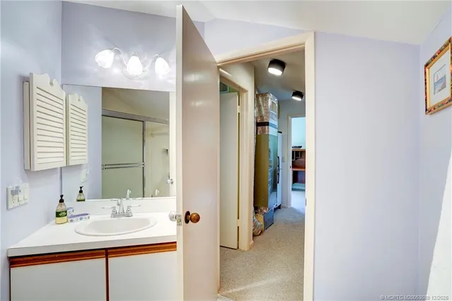 $6,500 | 233 Northeast Edgewater Drive, Unit 204, Stuart, FL 34996