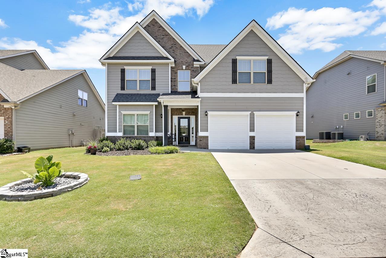 525 Grandon Road Greer, SC 29651 - Photo 4 of 36 Gallery Image 4