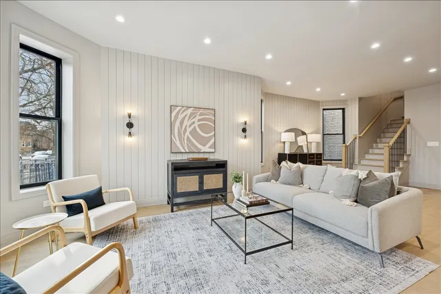 $1,250,000 | 2840 North Christiana Avenue, Chicago, IL 60618