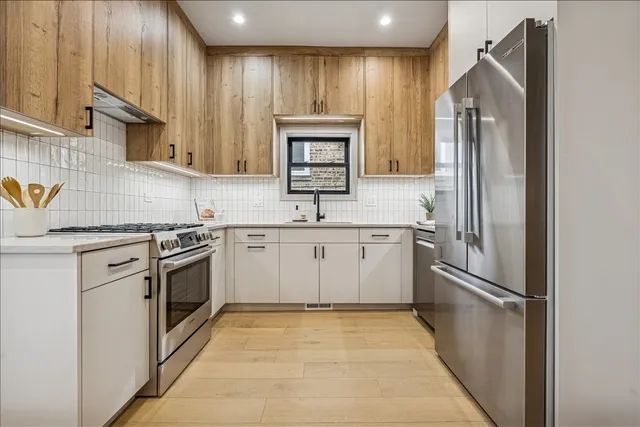 $1,250,000 | 2840 North Christiana Avenue, Chicago, IL 60618