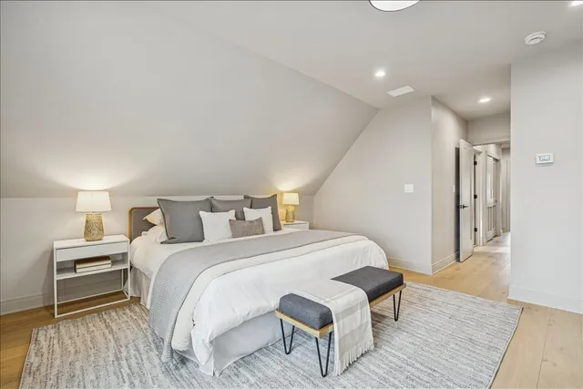 $1,250,000 | 2840 North Christiana Avenue, Chicago, IL 60618