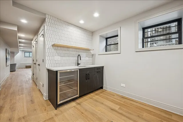 $1,250,000 | 2840 North Christiana Avenue, Chicago, IL 60618