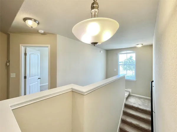 $2,195 | 401 Katmai Circle, Pflugerville, TX 78660