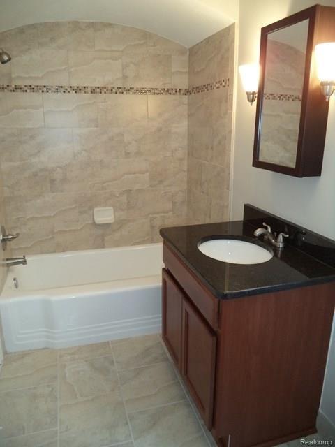 46 Edgemere Road Grosse Pointe Farms, MI 48236 - Photo 19 of 27