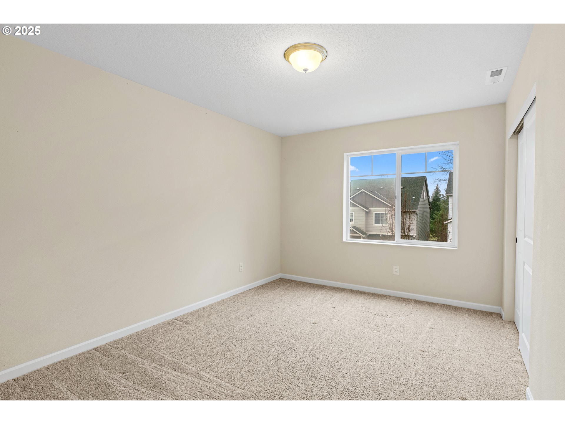 16959 Southeast Rhododendron Street Happy Valley, OR 97086 - Photo 20 of 48 Gallery Image 20
