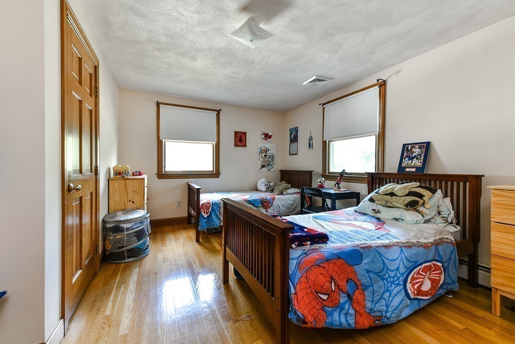 9 Thorpe Road Needham, MA 02494 - Photo 16 of 22
