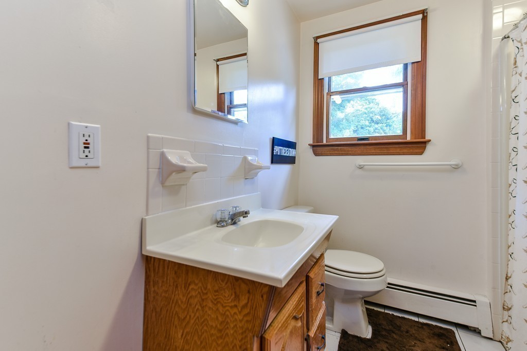 9 Thorpe Road Needham, MA 02494 - Photo 10 of 22