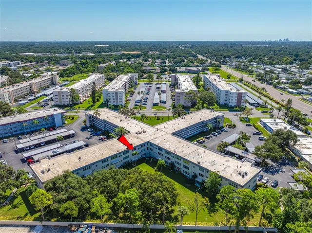 $135,000 | 5530 80th Street North, Unit C302, St. Petersburg, FL 33709
