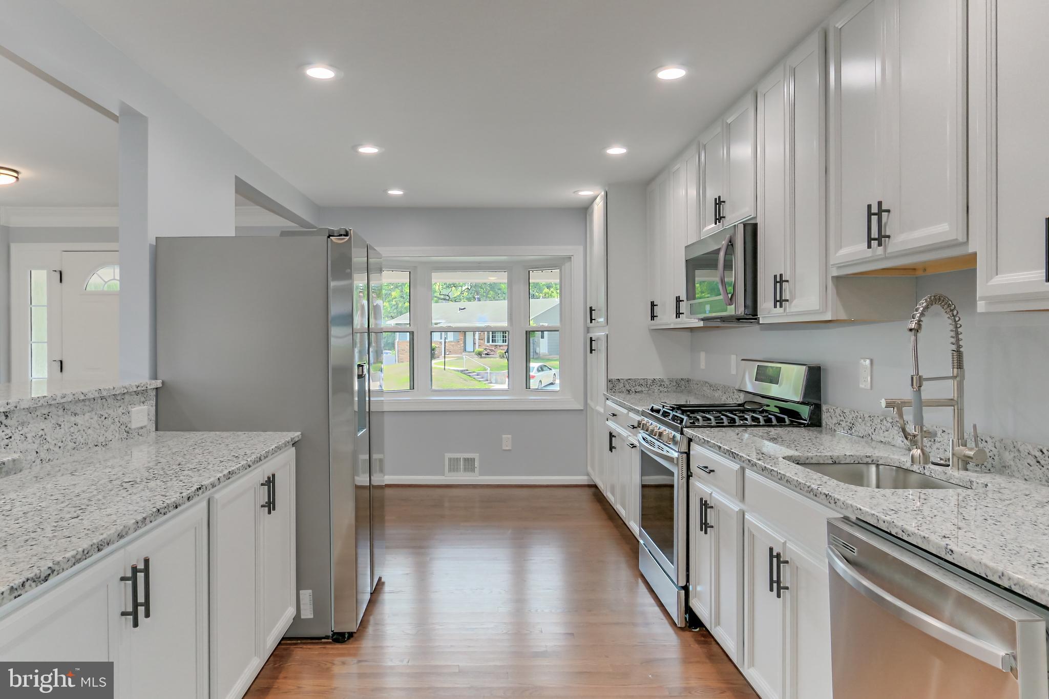 10000 Botsford Road Manassas, VA 20109 - Photo 11 of 43 All new Amazing Kitchen