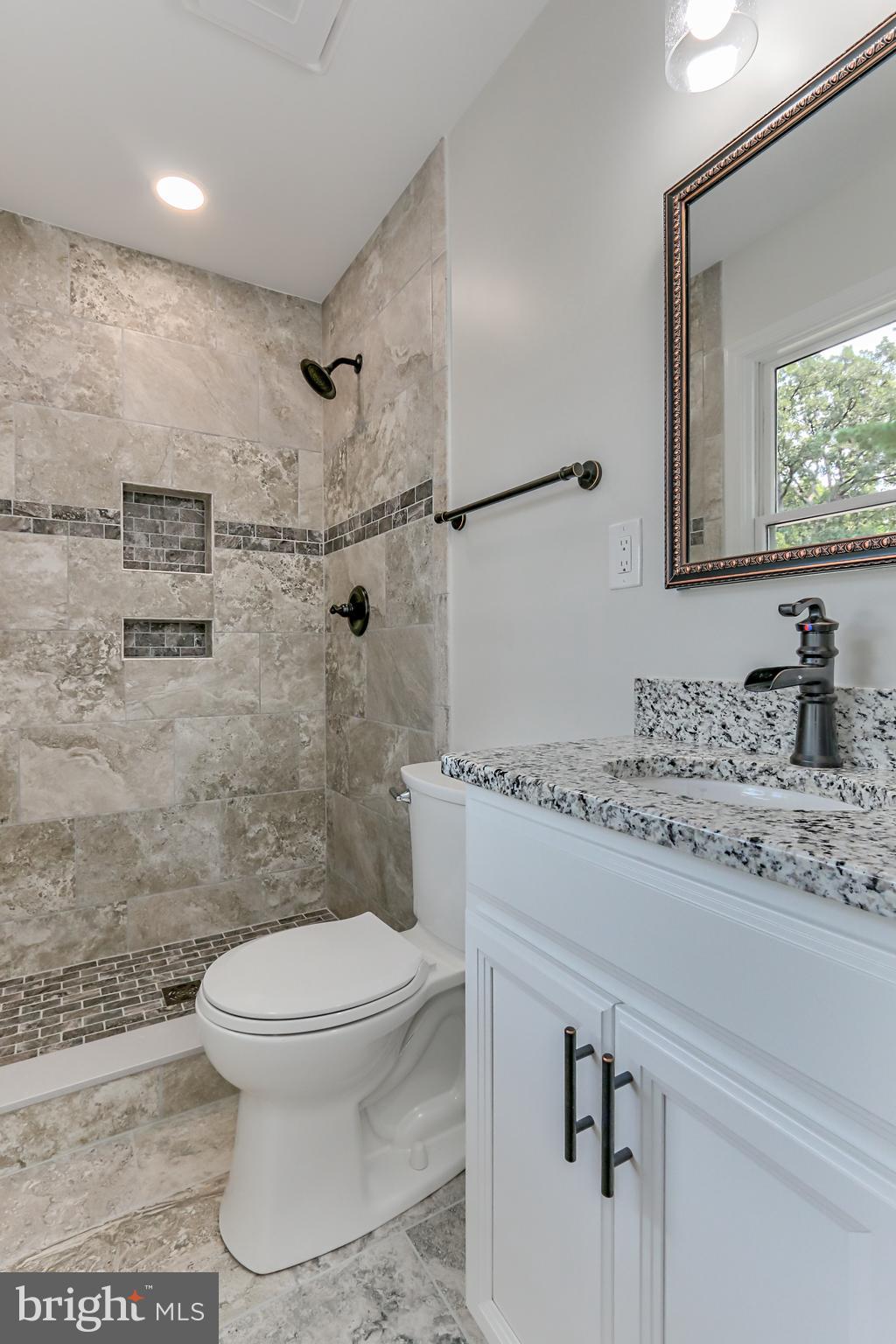 10000 Botsford Road Manassas, VA 20109 - Photo 25 of 43 Primary Bath