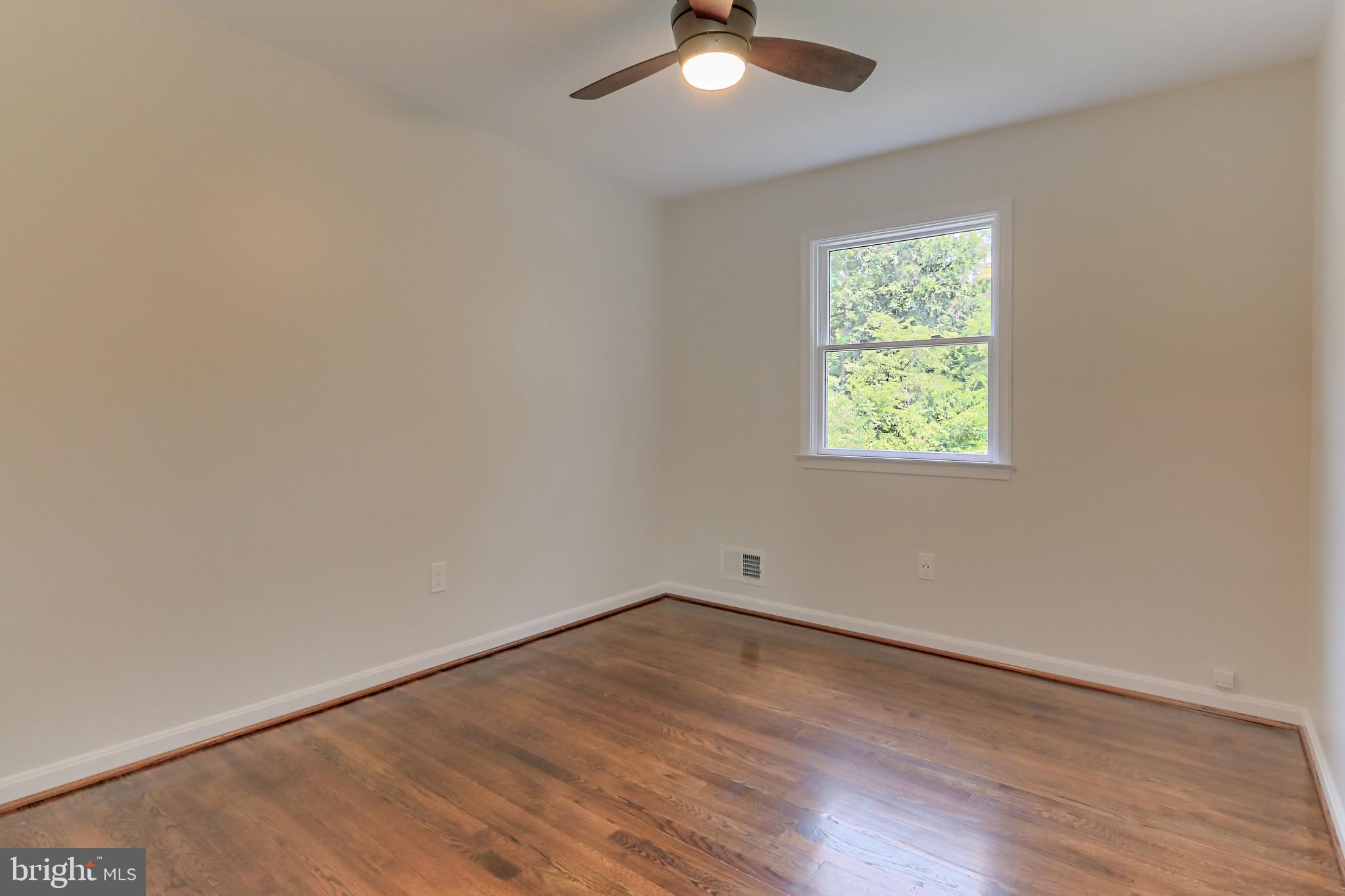 10000 Botsford Road Manassas, VA 20109 - Photo 28 of 43 3rd Bedroom