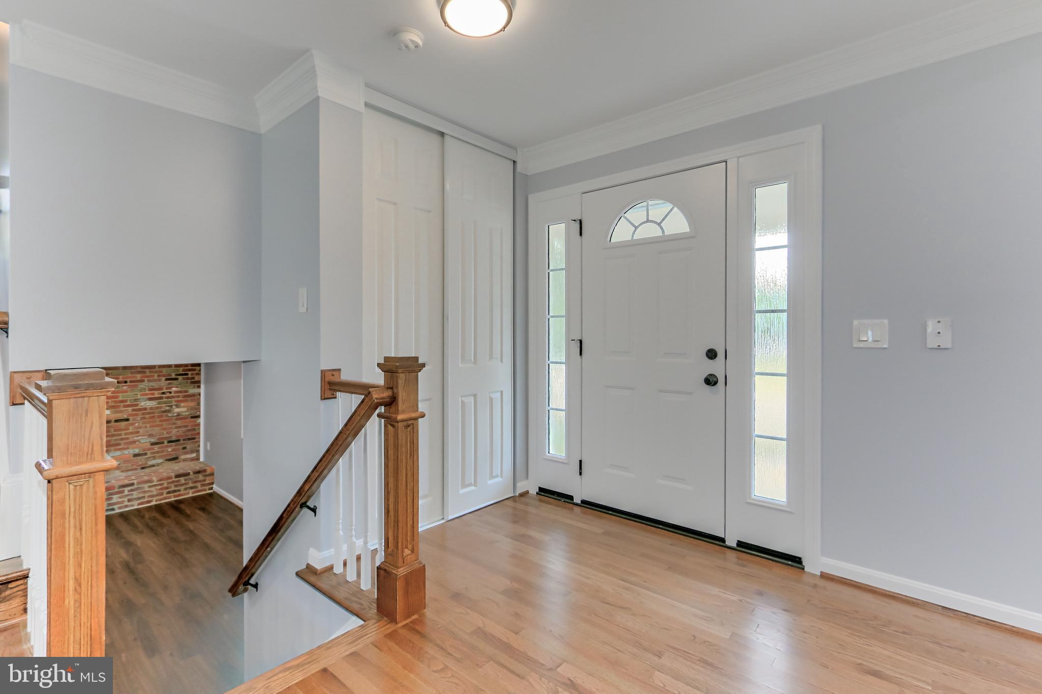 10000 Botsford Road Manassas, VA 20109 - Photo 5 of 43 Foyer