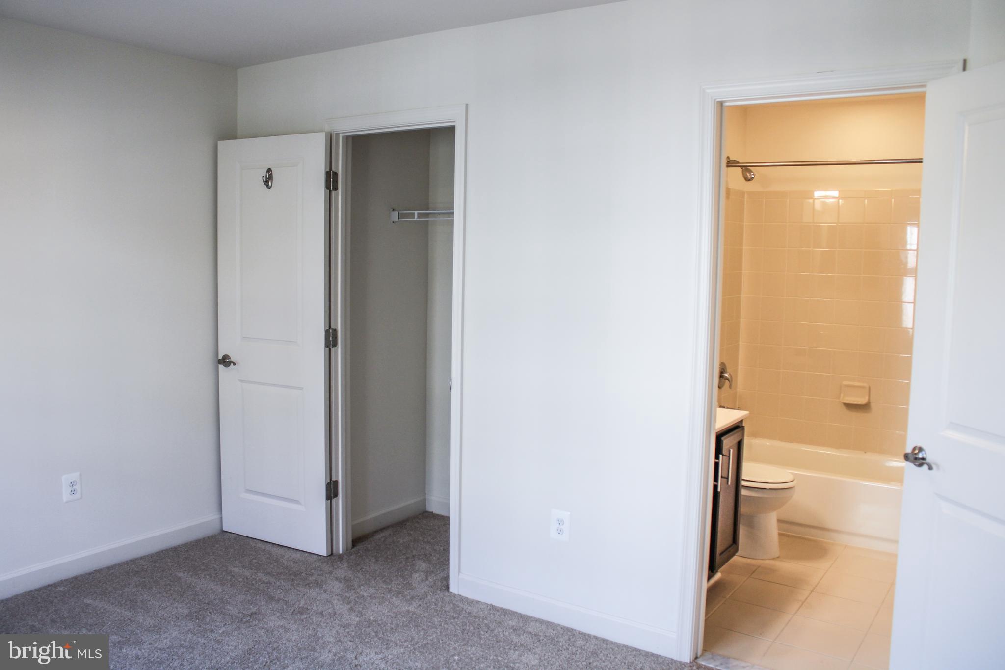 9914 Wood Edge Way Lanham, MD 20706 - Photo 16 of 67