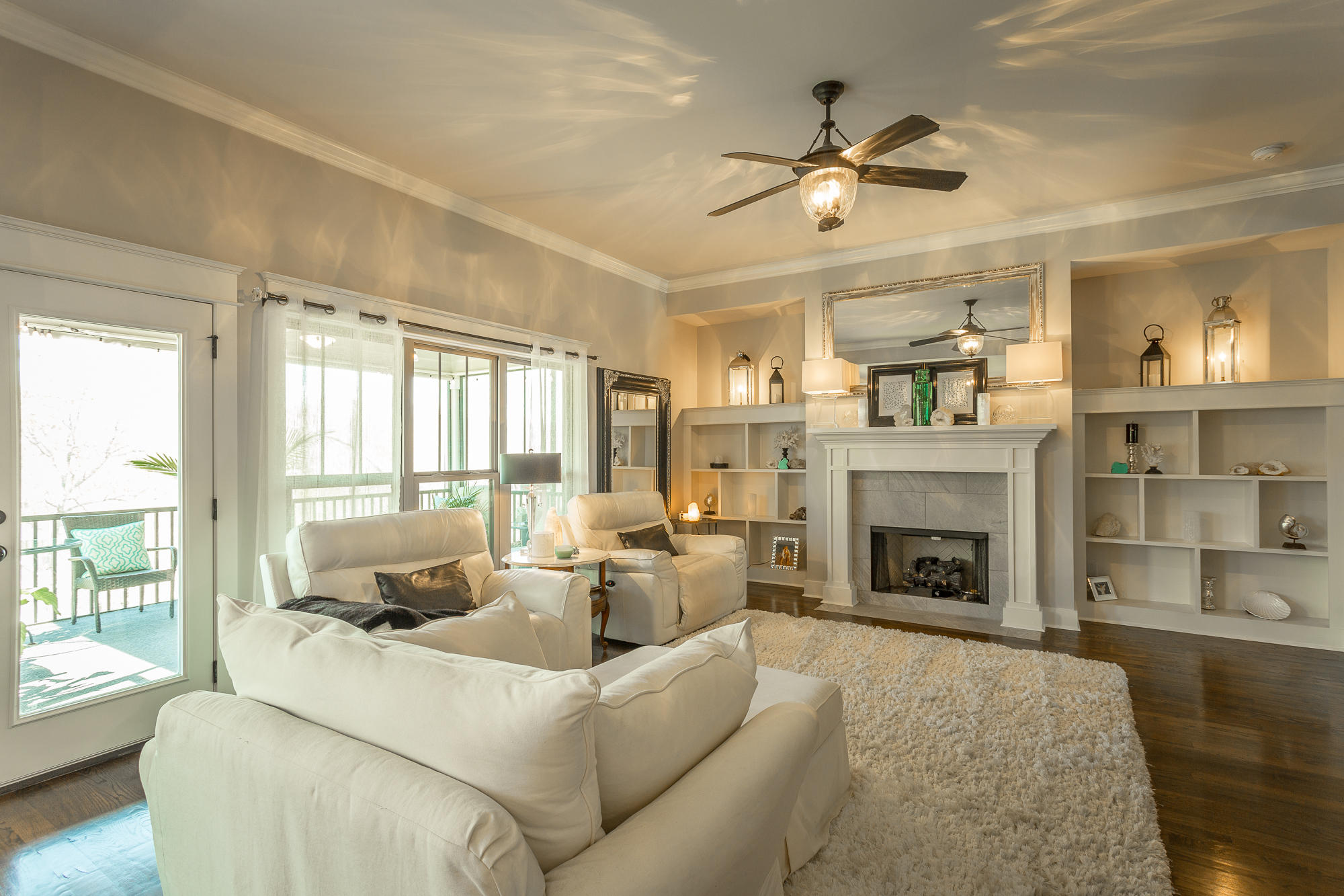9259 Scarlet Ridge Road, Unit 17 Ooltewah, TN 37363 - Photo 15 of 42 Great Room with view of back porch