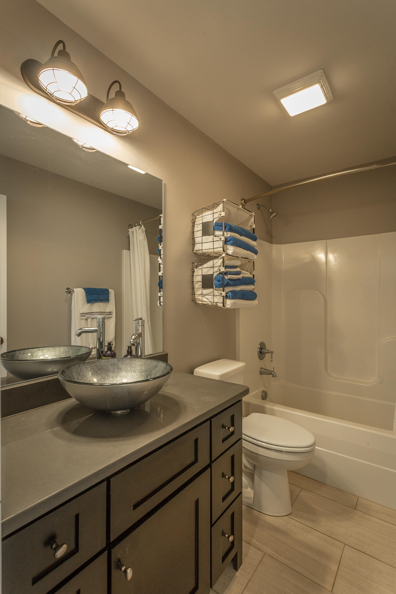 9259 Scarlet Ridge Road, Unit 17 Ooltewah, TN 37363 - Photo 38 of 42 Full Bath Upstairs