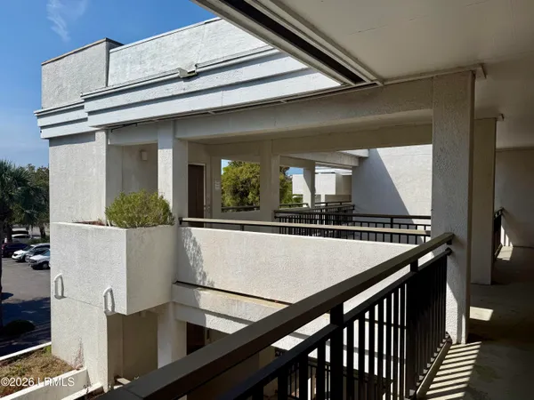 $274,900 | 2201 Boundary Street, Unit 311, Beaufort, SC 29902