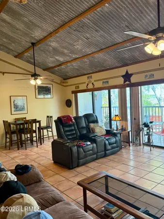 $274,900 | 2201 Boundary Street, Unit 311, Beaufort, SC 29902