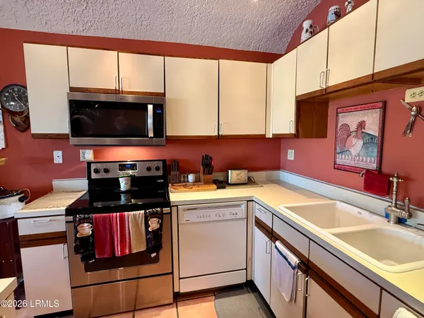 $274,900 | 2201 Boundary Street, Unit 311, Beaufort, SC 29902