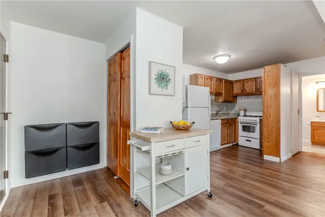 $219,000 | 132 Hoffman Avenue, Unit 115, Cranston, RI 02920