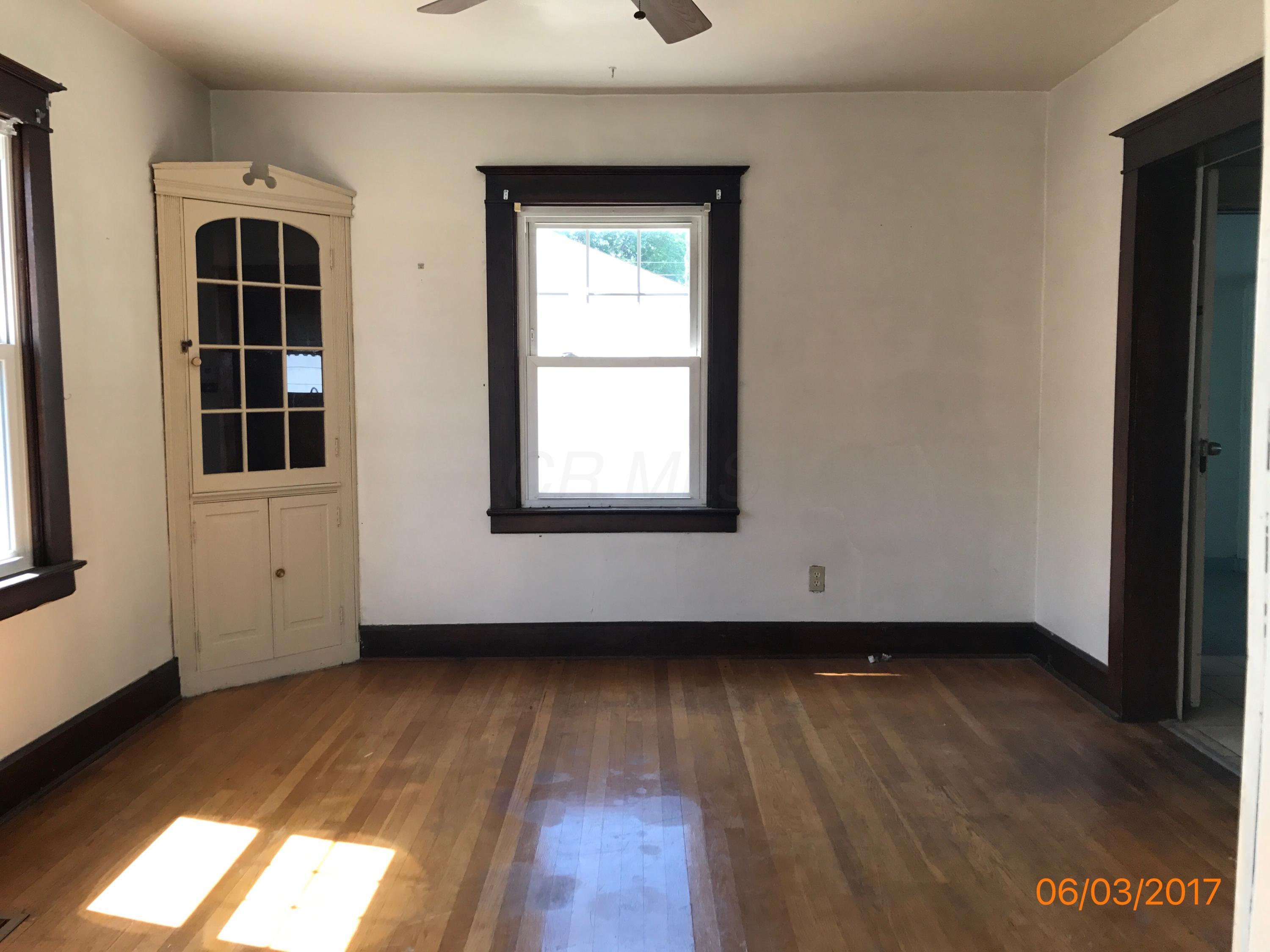 2127 Woodside Avenue Springfield, OH 45503 - Photo 9 of 12