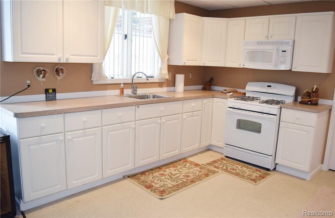 73457 Windmill Lane Romeo, MI 48065 - Photo 24 of 36 73457 Windmill Dr Romeo MI 48065 27.jpg