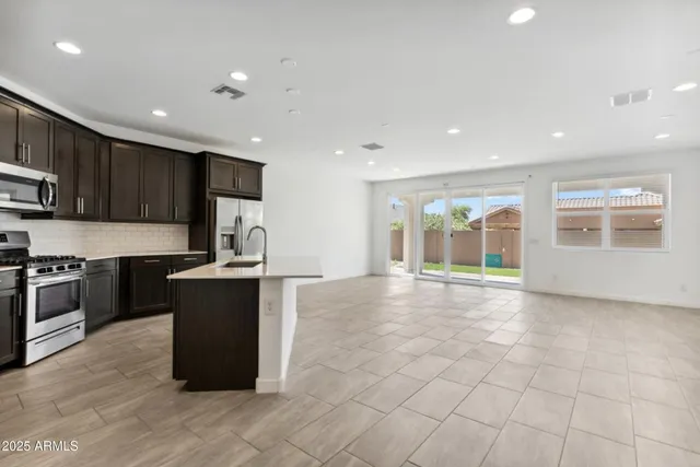 $2,245 | 565 East White Wing Drive, Casa Grande, AZ 85122