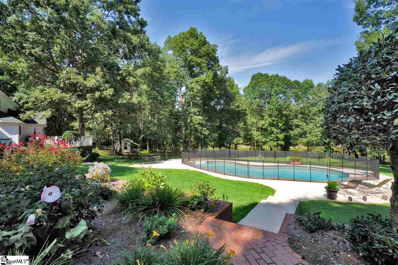 4160 Ridge Road Greer, SC 29651 - Photo 3 of 17