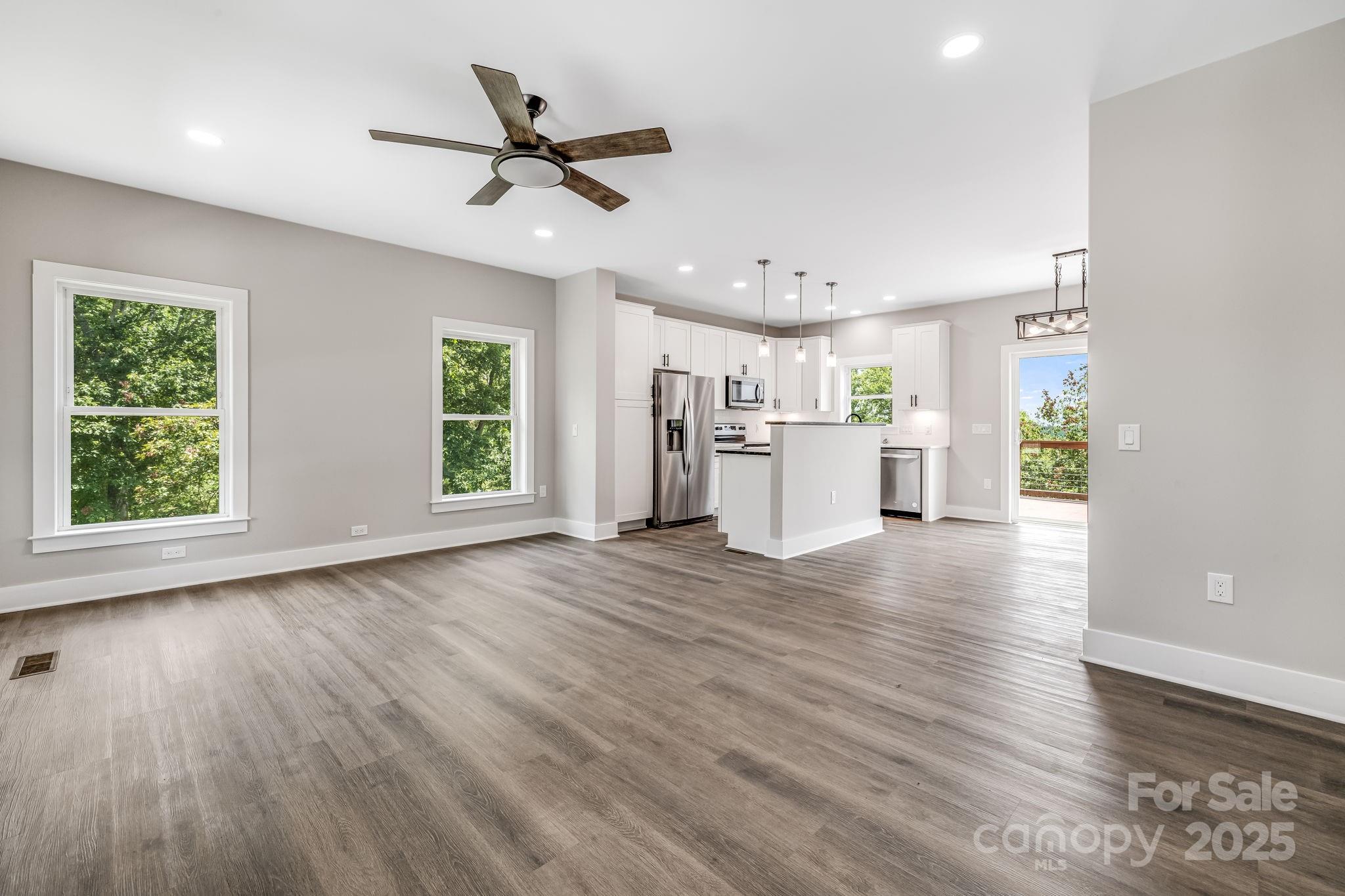 338 Espen Ridge Asheville, NC 28804 - Photo 7 of 48