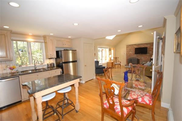 12 Exeter Way Andover, MA 01810 - Photo 8 of 30 Gallery Image 8