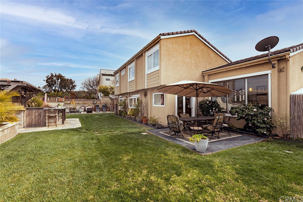 23965 Leeward Drive Dana Point, CA 92629 - Photo 19 of 27 a view of a house with swimming pool and sitting area