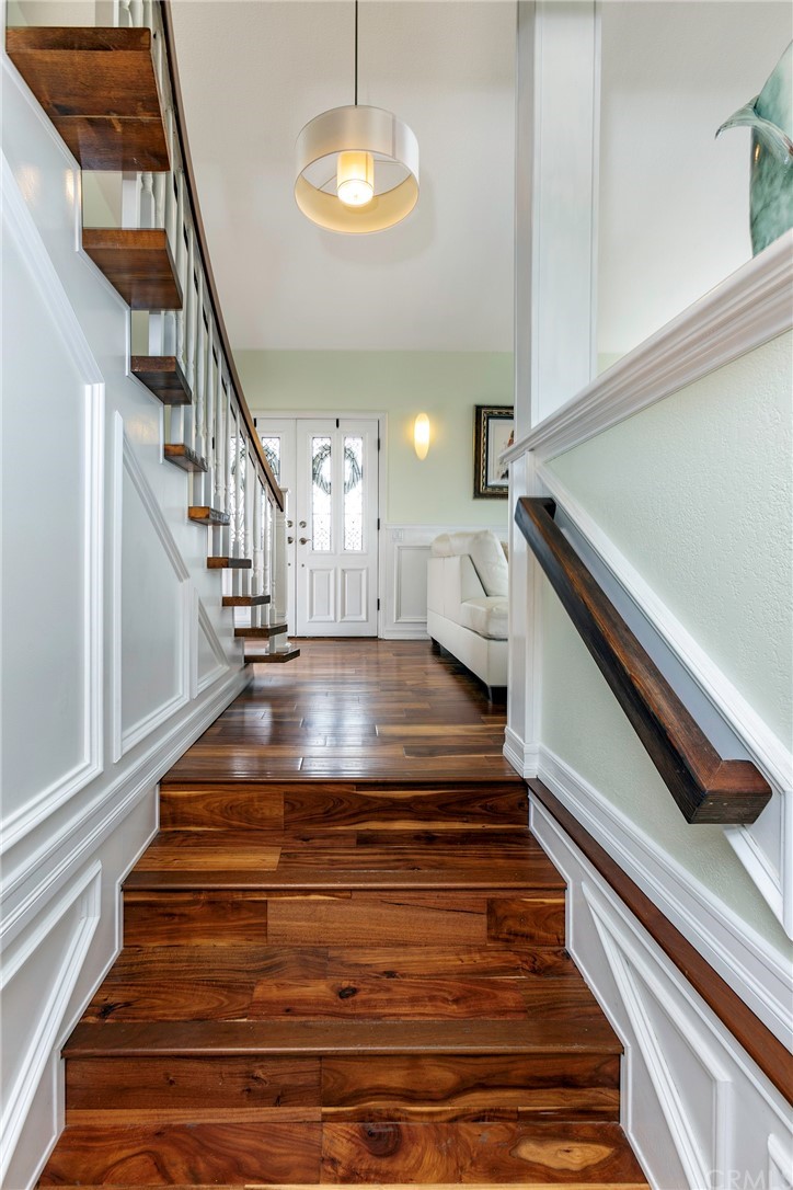 23965 Leeward Drive Dana Point, CA 92629 - Photo 9 of 27 a view of entryway and hall