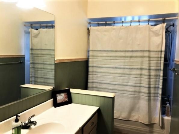 3354 Pipestone Road Sodus, MI 49126 - Photo 6 of 12 bathroom