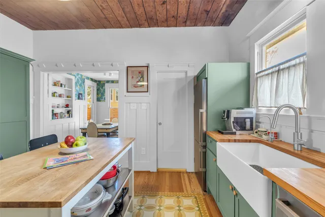 $3,750 | 2606 Hopkins Street, Houston, TX 77006