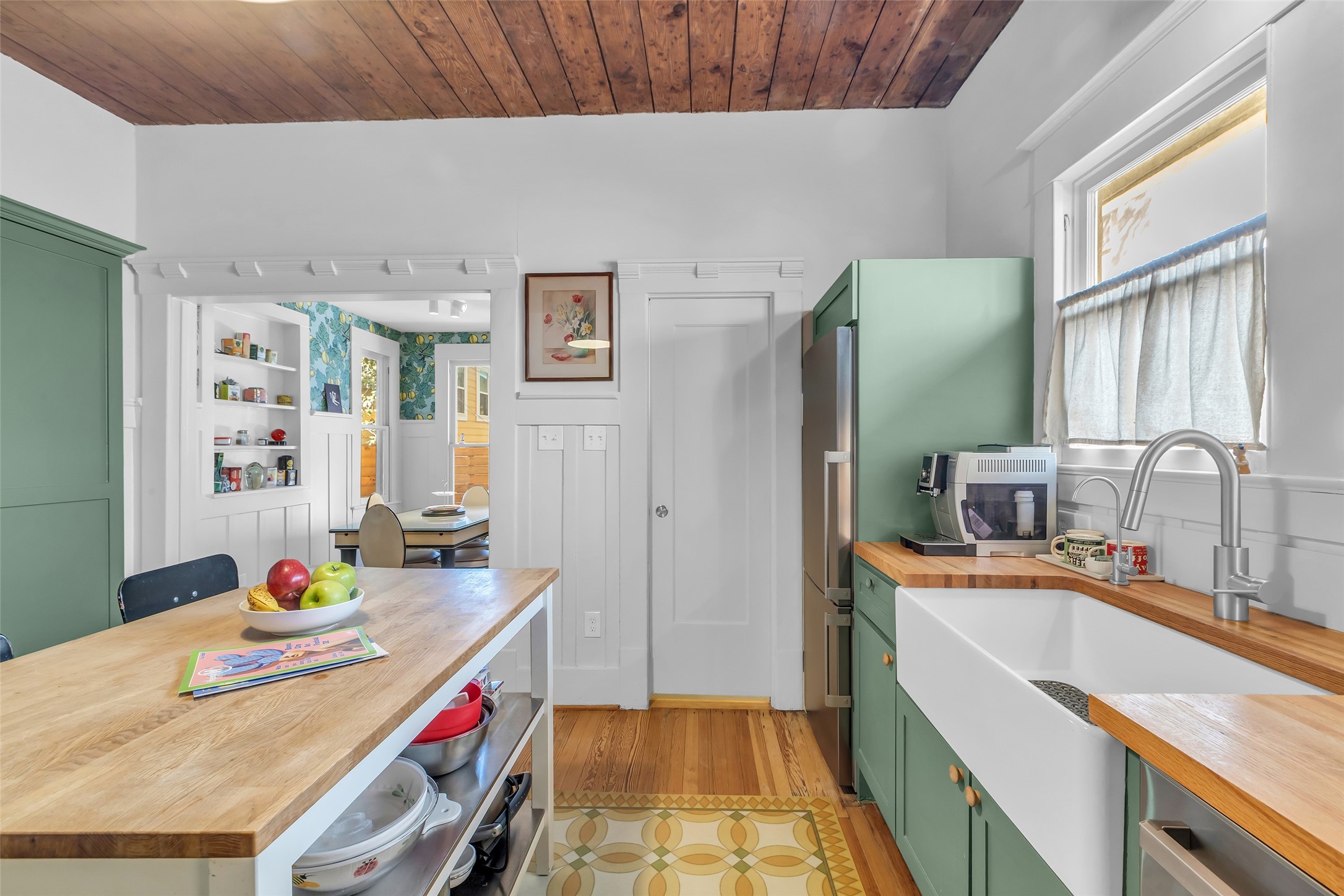 2606 Hopkins Street Houston, TX 77006 - Photo 16 of 30