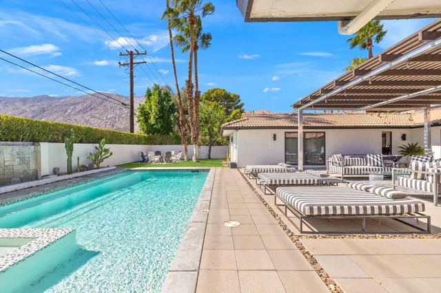 $2,150,000 | 505 North Camino Real, Palm Springs, CA 92262