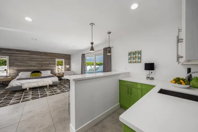 $2,150,000 | 505 North Camino Real, Palm Springs, CA 92262