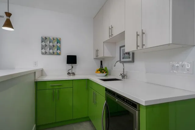 $2,150,000 | 505 North Camino Real, Palm Springs, CA 92262