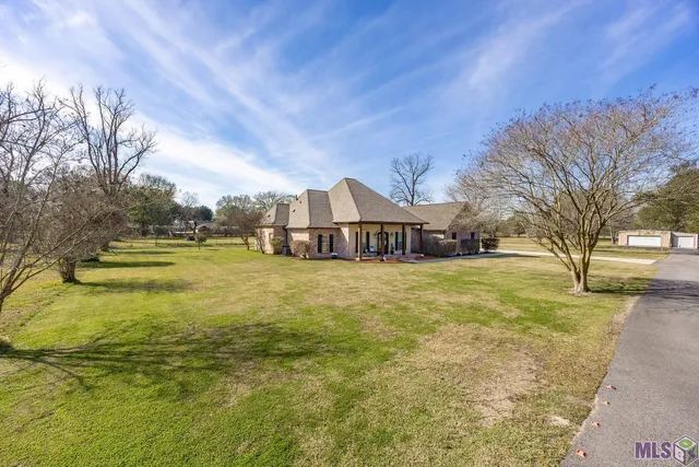 $525,000 | 1685 Pecan Street, Brusly, LA 70719