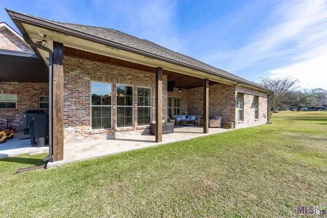 $525,000 | 1685 Pecan Street, Brusly, LA 70719